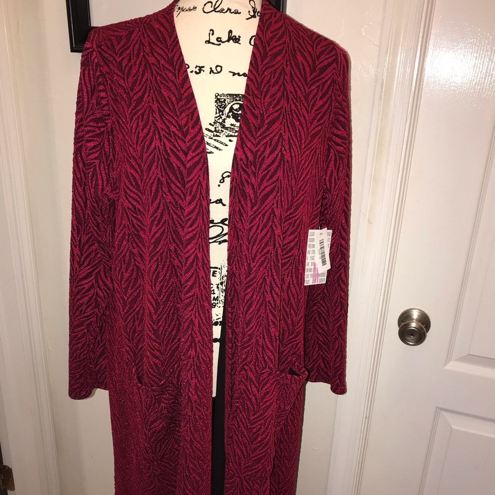 Lularoe Sarah, beautiful rich burgundy color